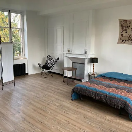 Large 6-bedroom On 3 Floors, In A Castle Near Honfleur *